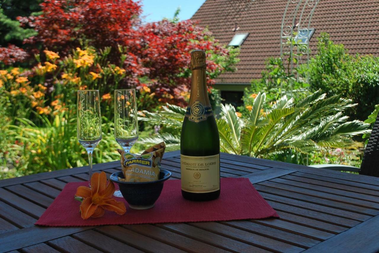 Homestay Cozy Room Markdorf Exterior foto