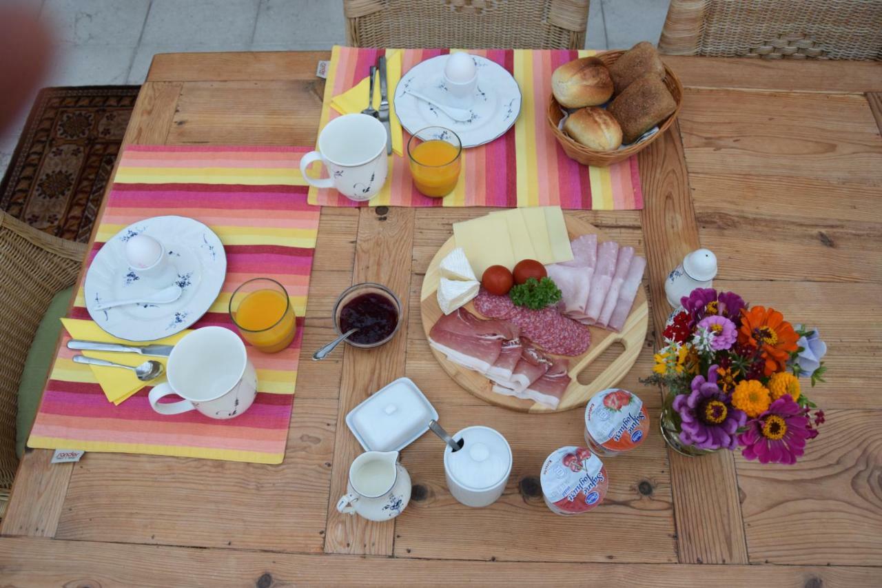 Homestay Cozy Room Markdorf Exterior foto